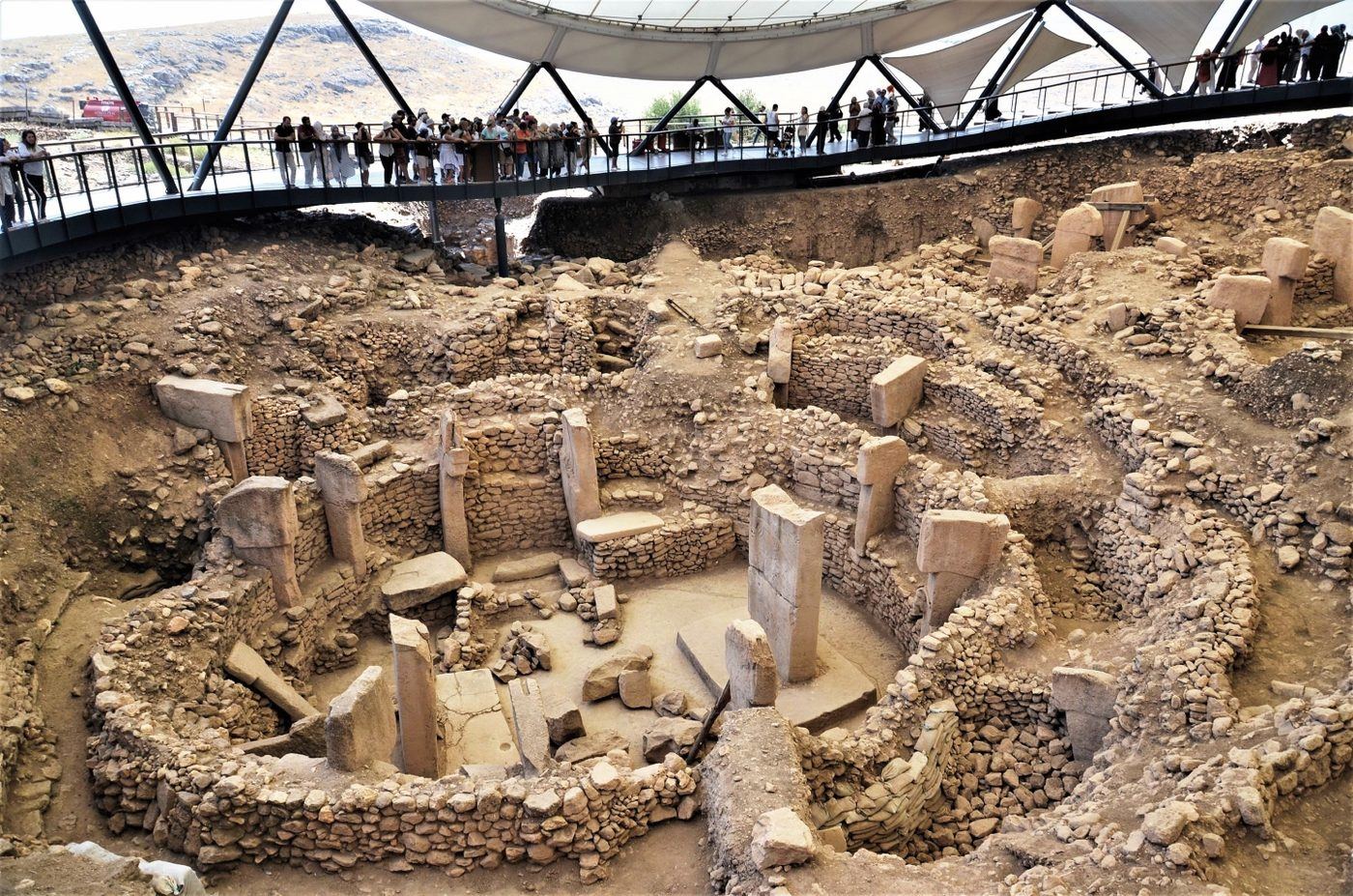 Göbeklitepe kazı alanındaki T biçimli dikilitaşlar